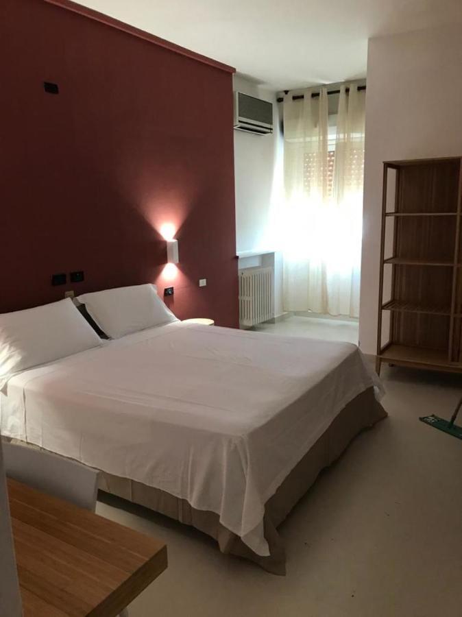בארי Hotel Riviera מראה חיצוני תמונה