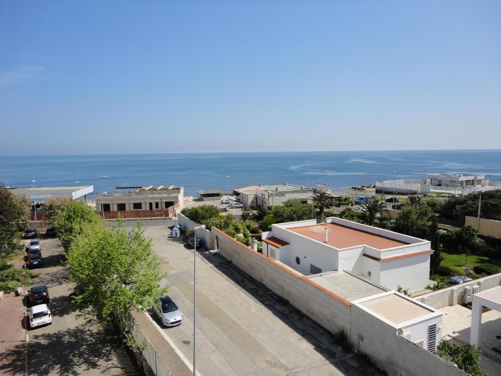 בארי Hotel Riviera מראה חיצוני תמונה